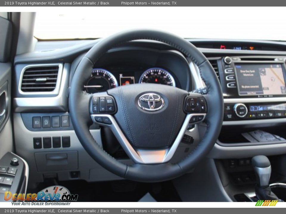 2019 Toyota Highlander XLE Celestial Silver Metallic / Black Photo #22