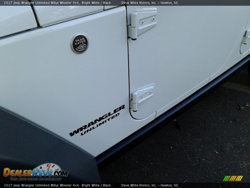 2017 Jeep Wrangler Unlimited Willys Wheeler 4x4 Bright White / Black Photo #26