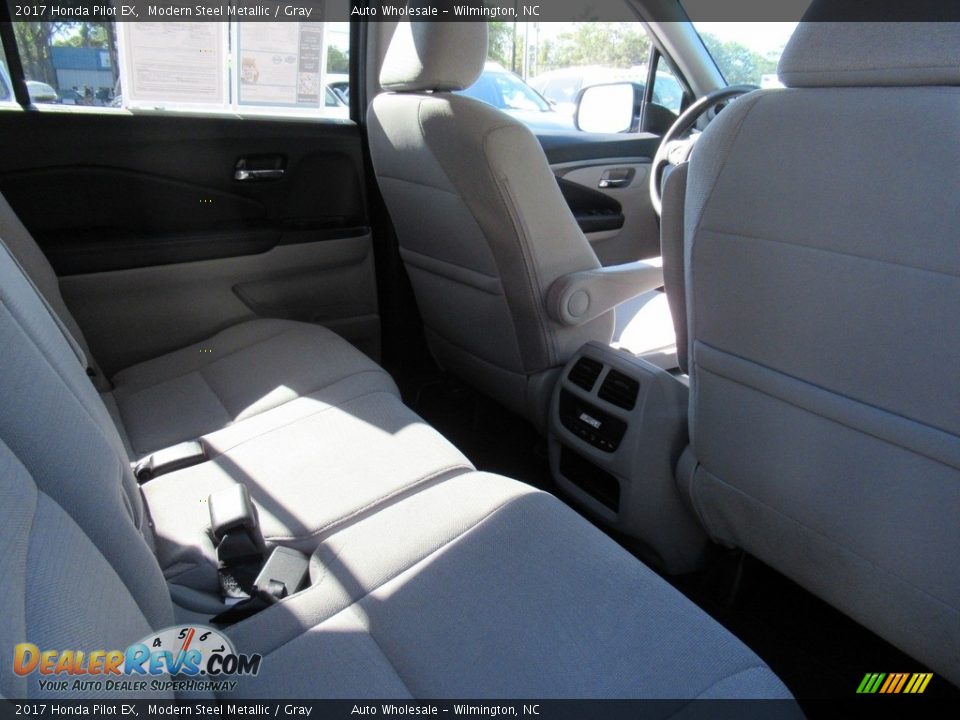 2017 Honda Pilot EX Modern Steel Metallic / Gray Photo #13