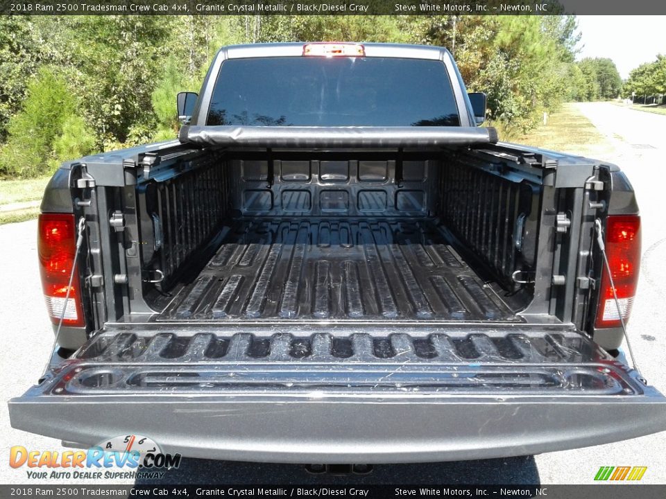 2018 Ram 2500 Tradesman Crew Cab 4x4 Granite Crystal Metallic / Black/Diesel Gray Photo #15