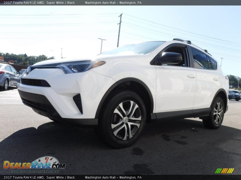 2017 Toyota RAV4 LE AWD Super White / Black Photo #6