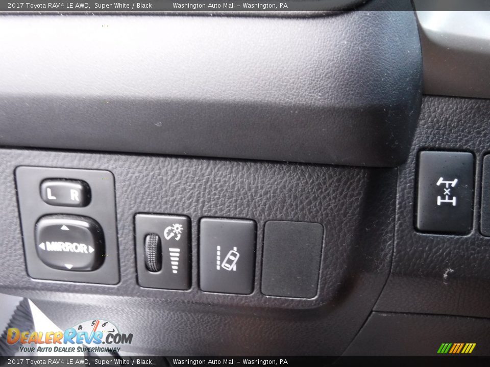 2017 Toyota RAV4 LE AWD Super White / Black Photo #15