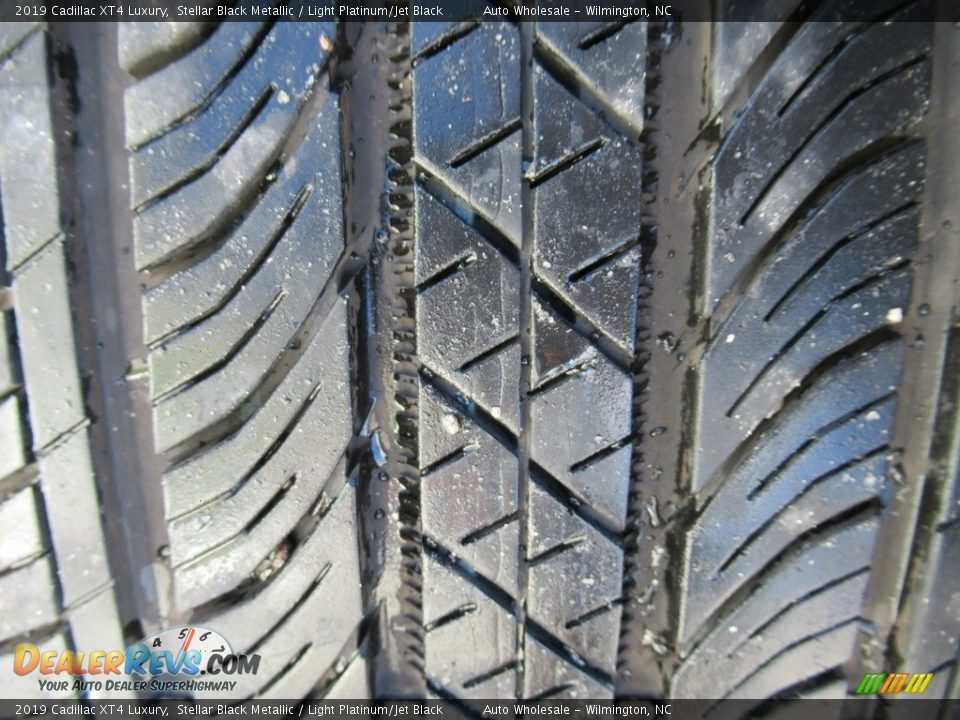 2019 Cadillac XT4 Luxury Stellar Black Metallic / Light Platinum/Jet Black Photo #8