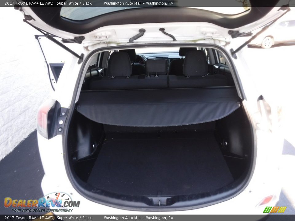 2017 Toyota RAV4 LE AWD Super White / Black Photo #25