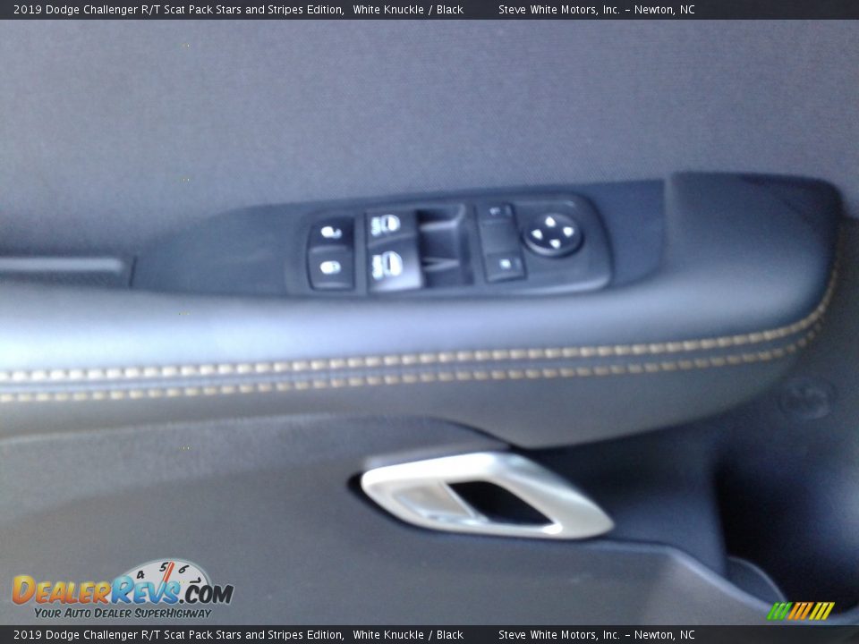 2019 Dodge Challenger R/T Scat Pack Stars and Stripes Edition White Knuckle / Black Photo #9