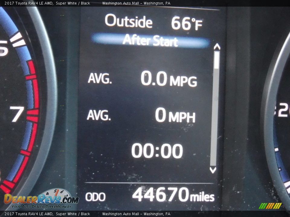 2017 Toyota RAV4 LE AWD Super White / Black Photo #28