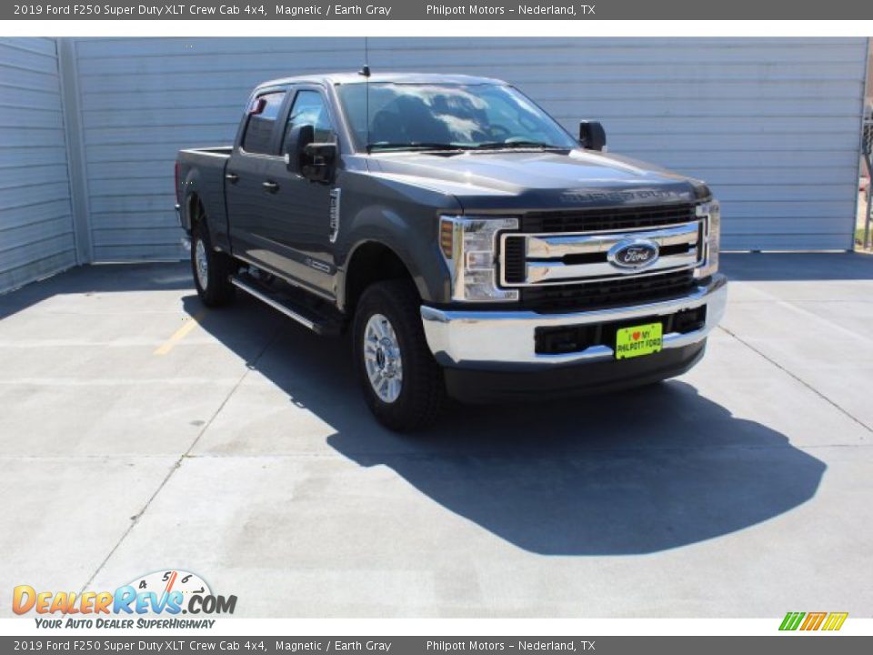 2019 Ford F250 Super Duty XLT Crew Cab 4x4 Magnetic / Earth Gray Photo #2