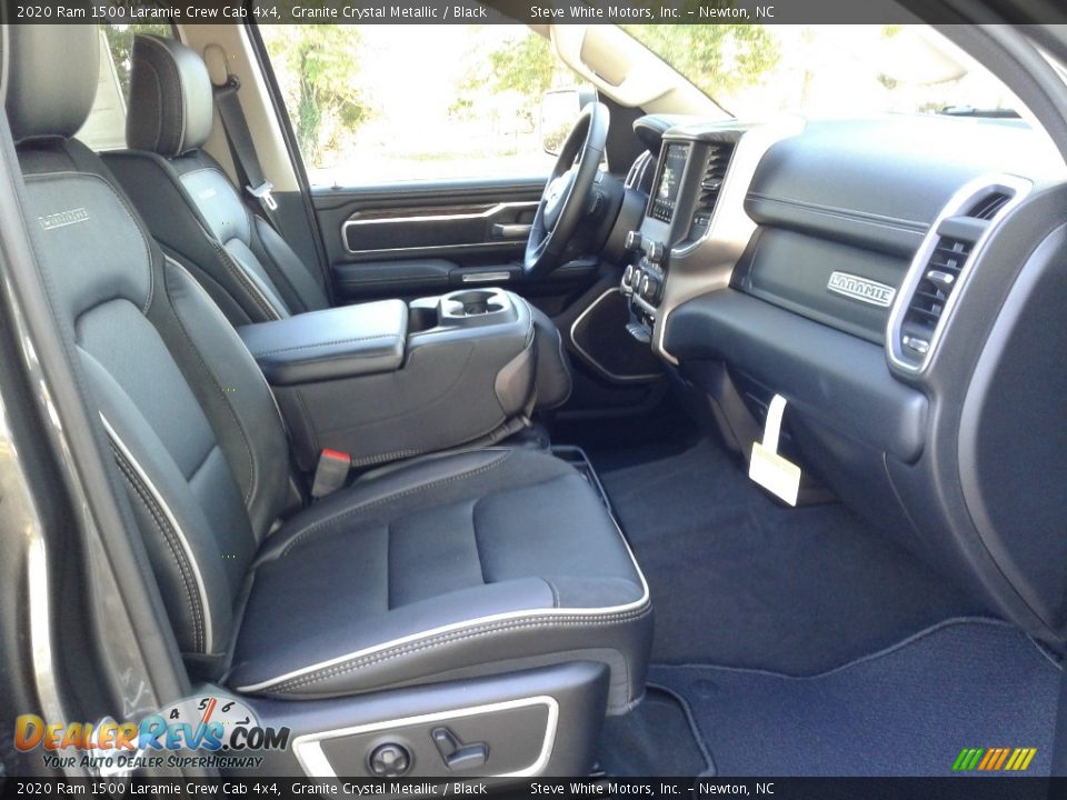 2020 Ram 1500 Laramie Crew Cab 4x4 Granite Crystal Metallic / Black Photo #16
