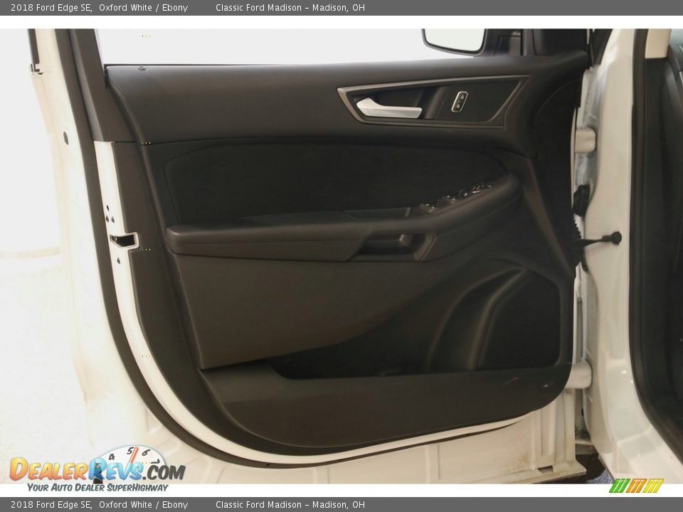 2018 Ford Edge SE Oxford White / Ebony Photo #4
