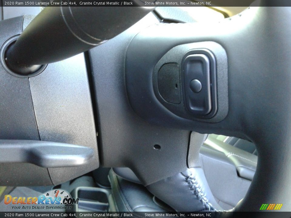 2020 Ram 1500 Laramie Crew Cab 4x4 Granite Crystal Metallic / Black Photo #18