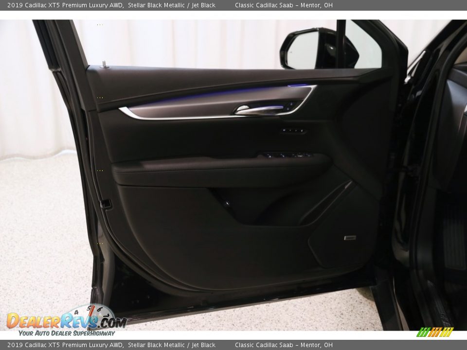 2019 Cadillac XT5 Premium Luxury AWD Stellar Black Metallic / Jet Black Photo #4