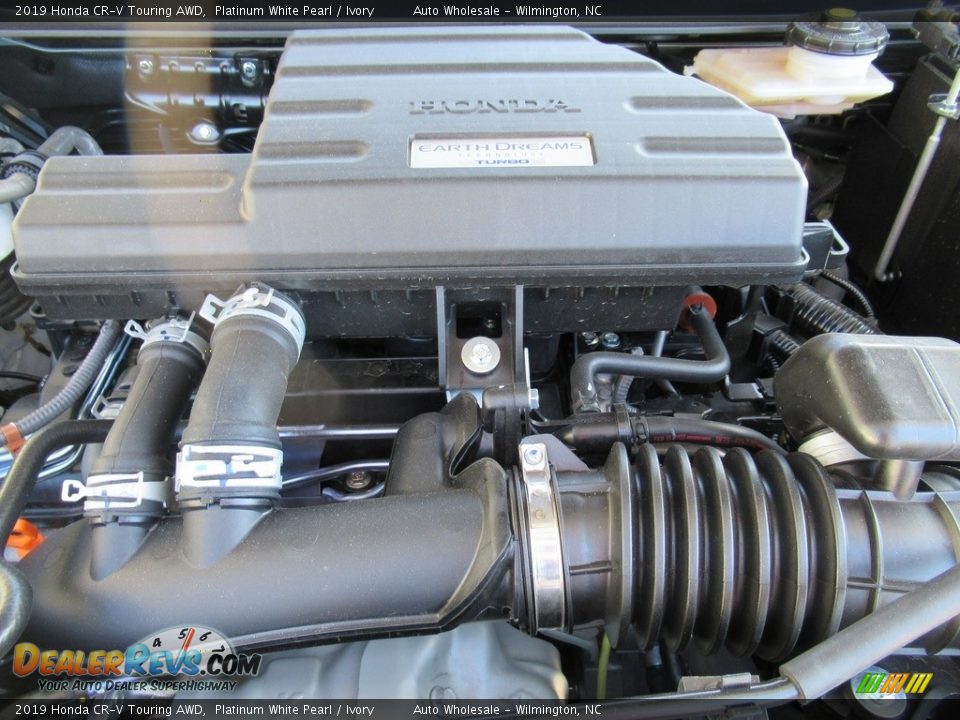 2019 Honda CR-V Touring AWD Platinum White Pearl / Ivory Photo #6
