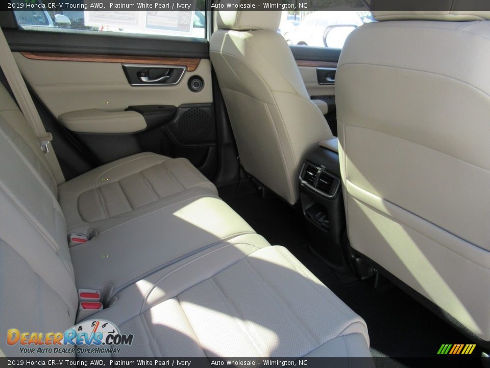 2019 Honda CR-V Touring AWD Platinum White Pearl / Ivory Photo #12