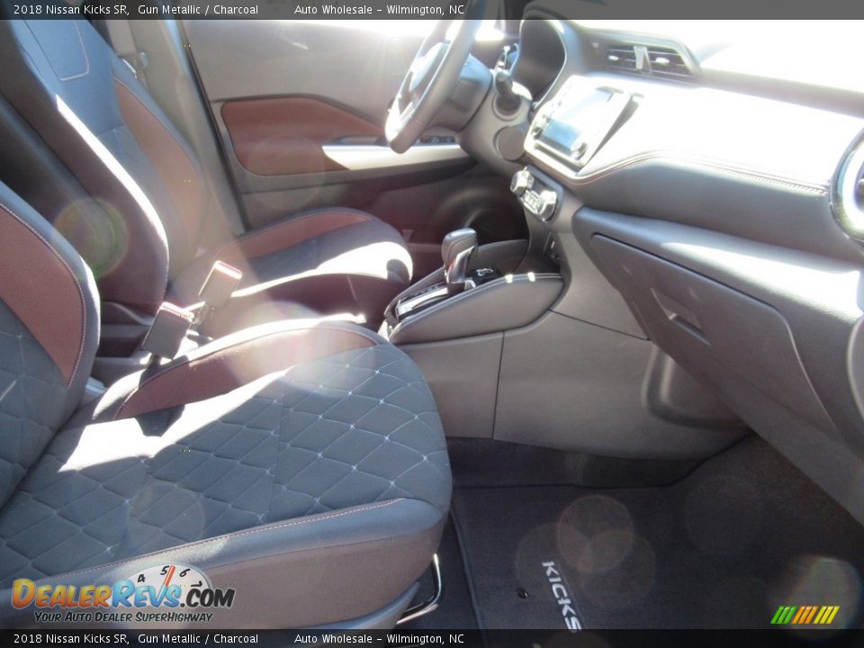 2018 Nissan Kicks SR Gun Metallic / Charcoal Photo #12