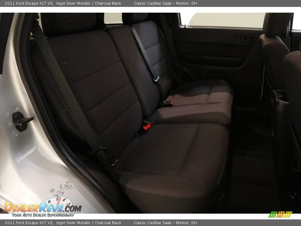2011 Ford Escape XLT V6 Ingot Silver Metallic / Charcoal Black Photo #15