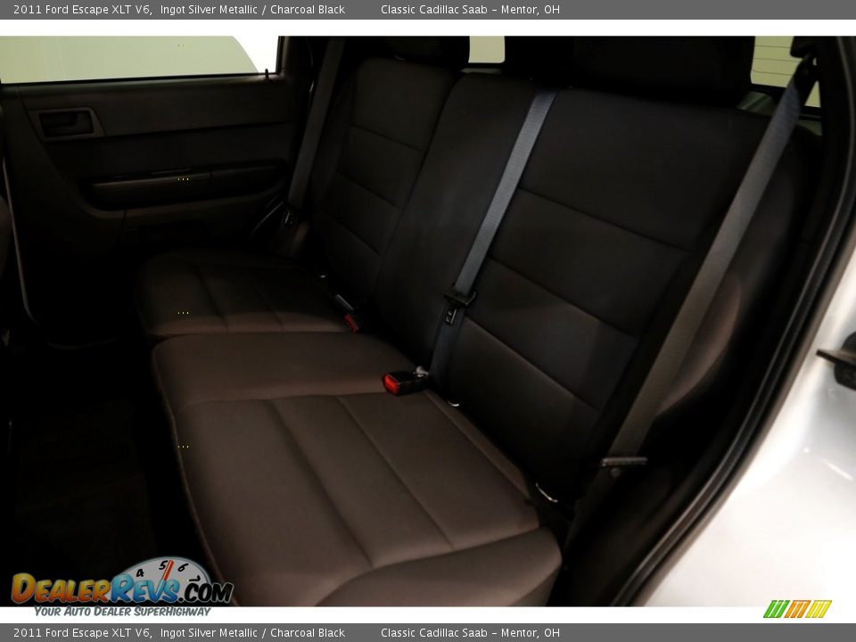2011 Ford Escape XLT V6 Ingot Silver Metallic / Charcoal Black Photo #16