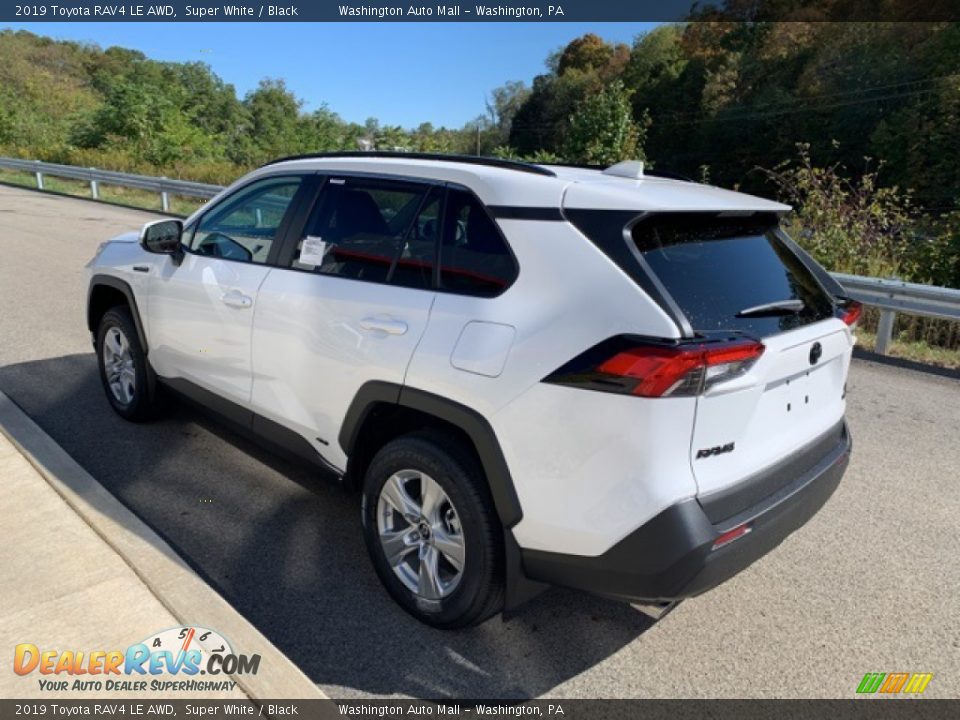 2019 Toyota RAV4 LE AWD Super White / Black Photo #2