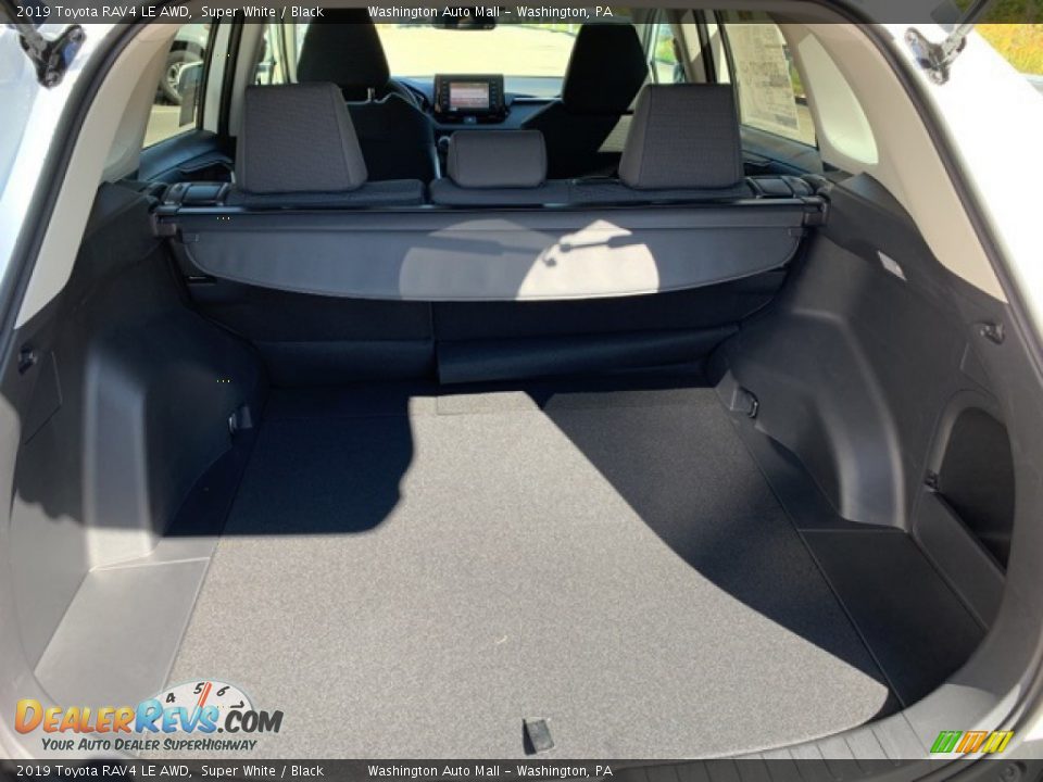 2019 Toyota RAV4 LE AWD Super White / Black Photo #12