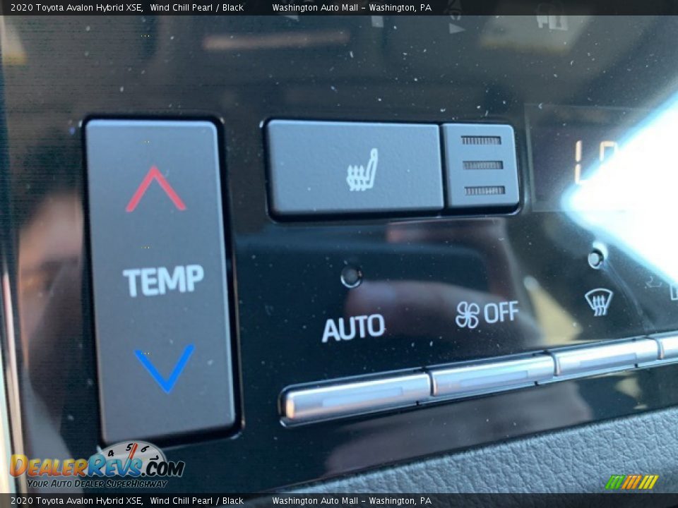 2020 Toyota Avalon Hybrid XSE Wind Chill Pearl / Black Photo #23