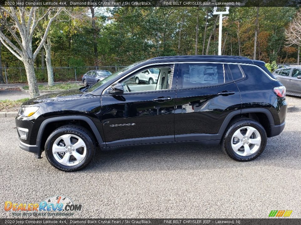 Diamond Black Crystal Pearl 2020 Jeep Compass Latitude 4x4 Photo #3