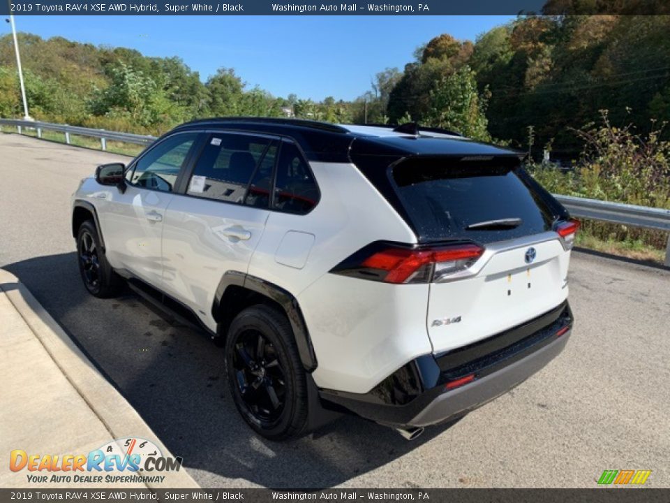 2019 Toyota RAV4 XSE AWD Hybrid Super White / Black Photo #2
