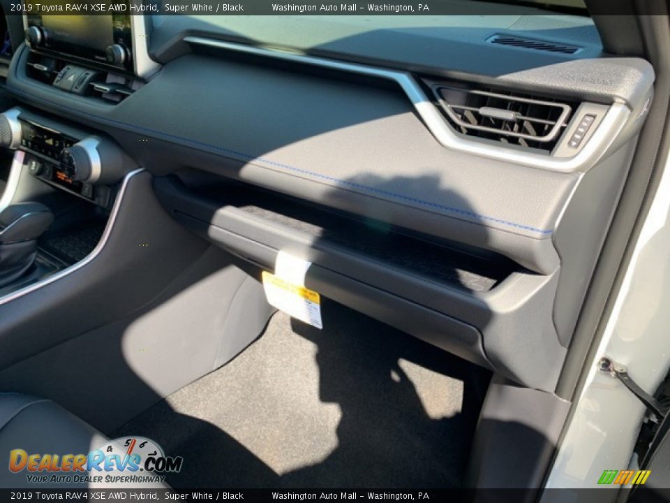 2019 Toyota RAV4 XSE AWD Hybrid Super White / Black Photo #19