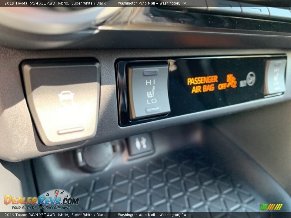 2019 Toyota RAV4 XSE AWD Hybrid Super White / Black Photo #27