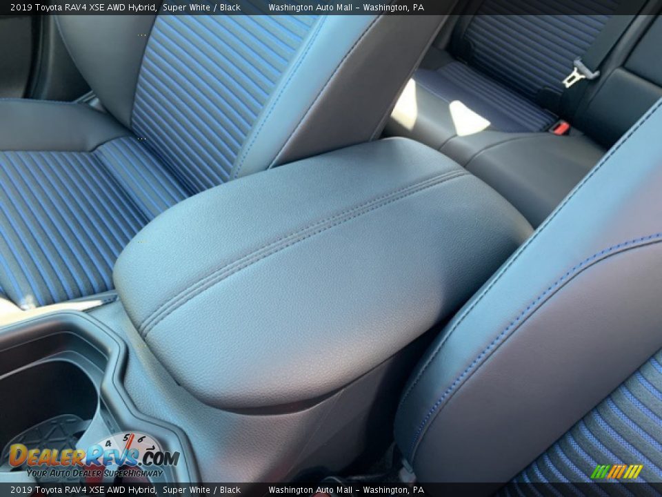 2019 Toyota RAV4 XSE AWD Hybrid Super White / Black Photo #30