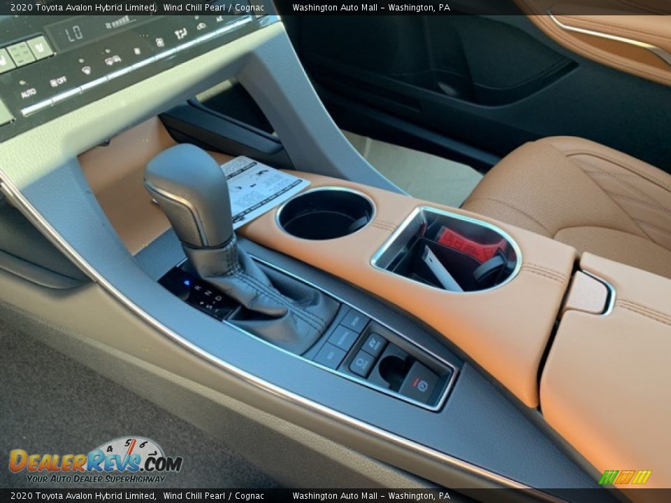 2020 Toyota Avalon Hybrid Limited Shifter Photo #4