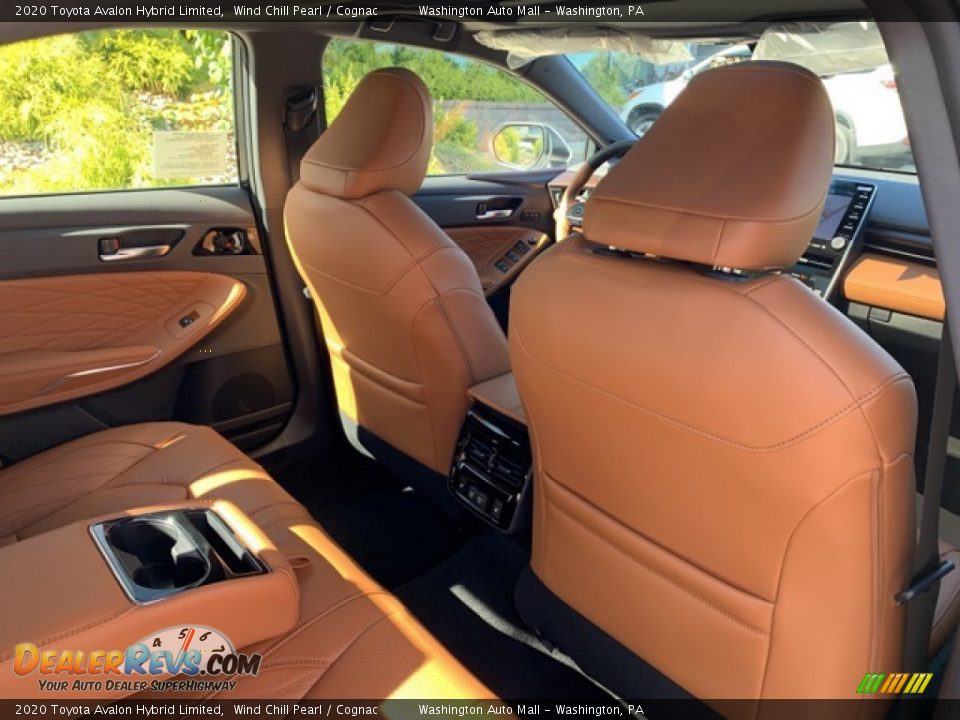 2020 Toyota Avalon Hybrid Limited Wind Chill Pearl / Cognac Photo #15
