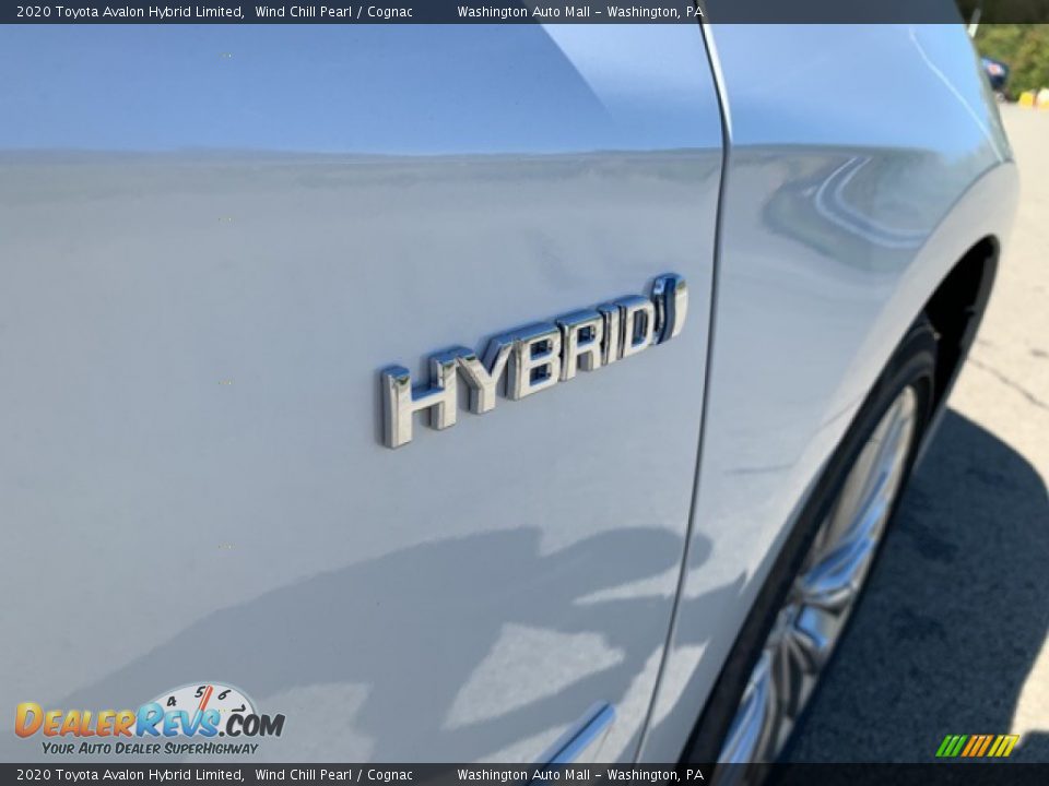 2020 Toyota Avalon Hybrid Limited Wind Chill Pearl / Cognac Photo #19