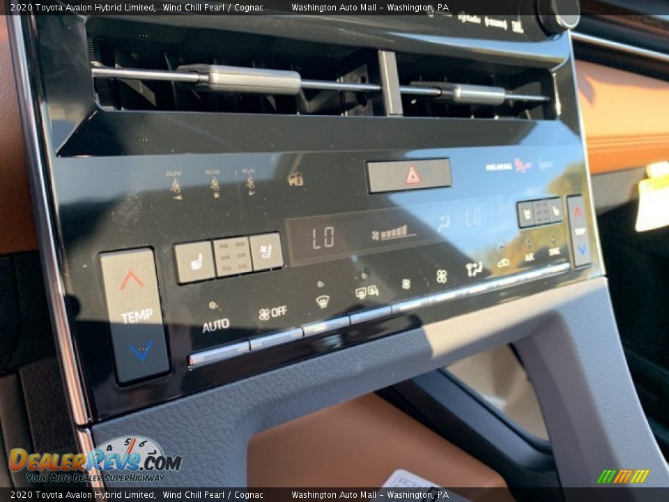 2020 Toyota Avalon Hybrid Limited Wind Chill Pearl / Cognac Photo #22