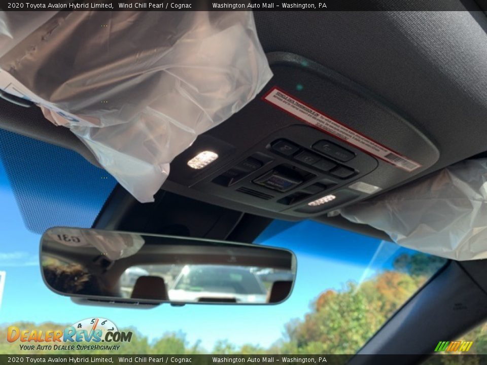 2020 Toyota Avalon Hybrid Limited Wind Chill Pearl / Cognac Photo #25