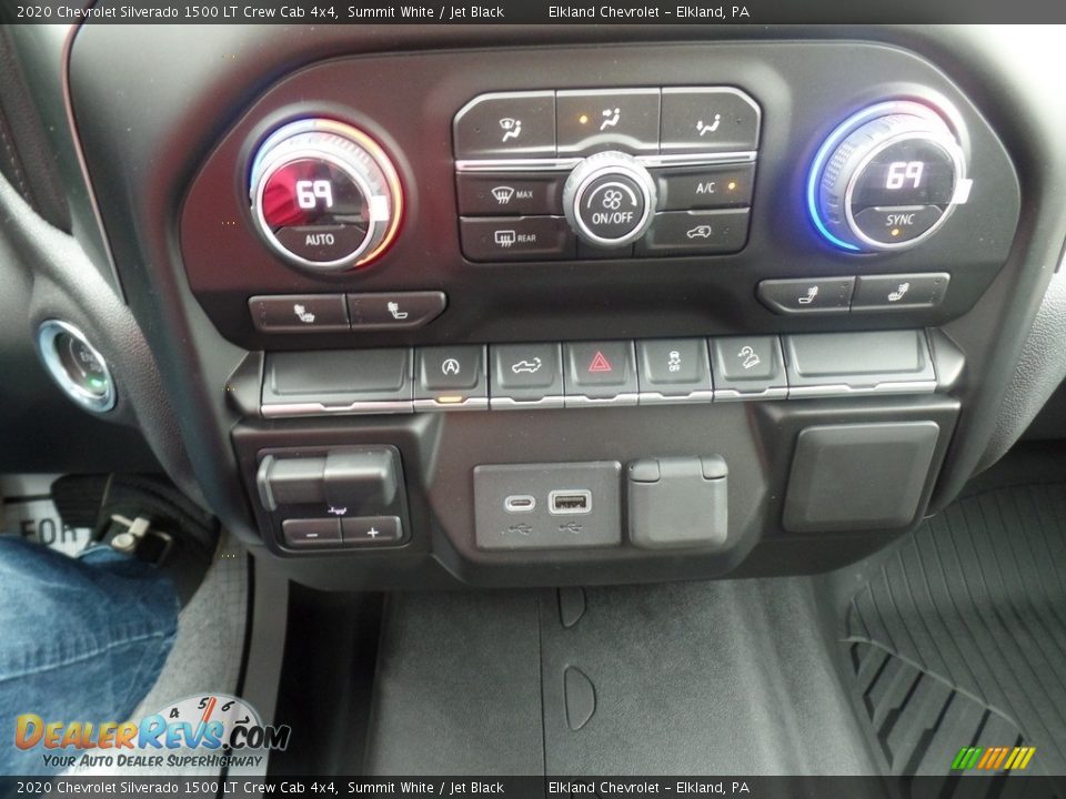 Controls of 2020 Chevrolet Silverado 1500 LT Crew Cab 4x4 Photo #30
