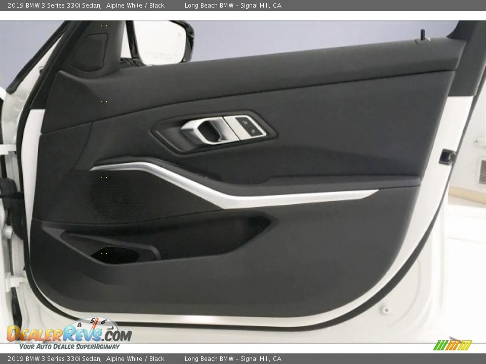 2019 BMW 3 Series 330i Sedan Alpine White / Black Photo #26