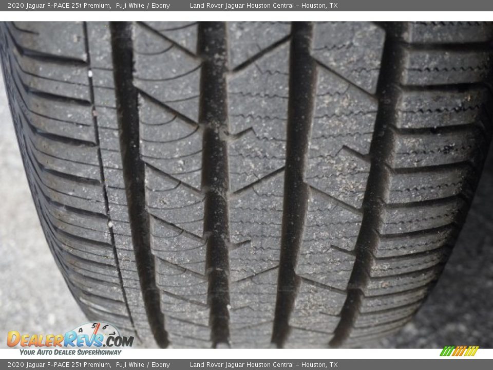 2020 Jaguar F-PACE 25t Premium Fuji White / Ebony Photo #9