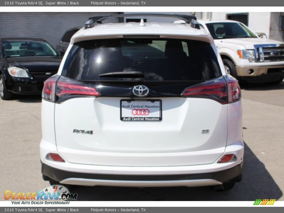 2016 Toyota RAV4 SE Super White / Black Photo #6