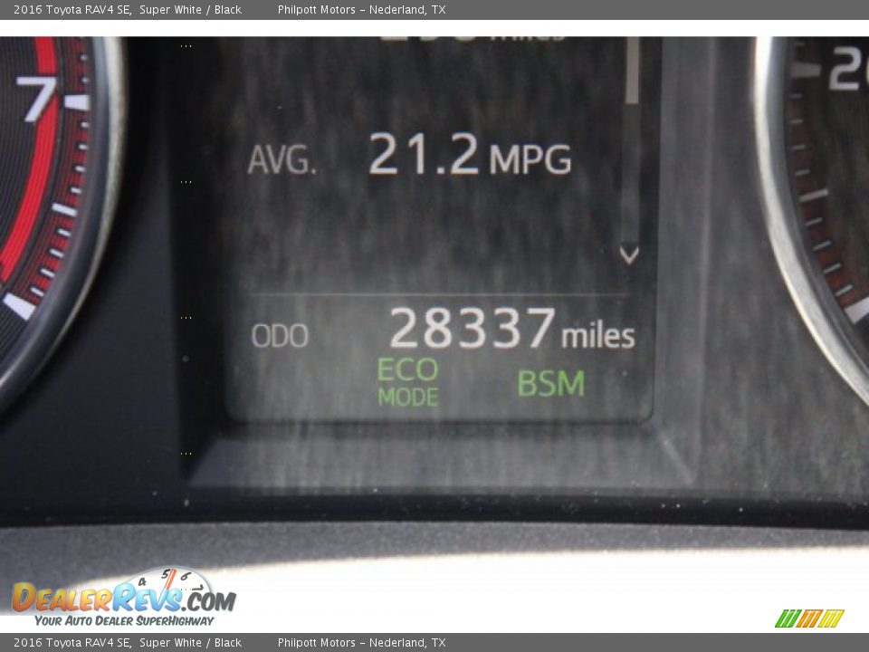 2016 Toyota RAV4 SE Super White / Black Photo #20