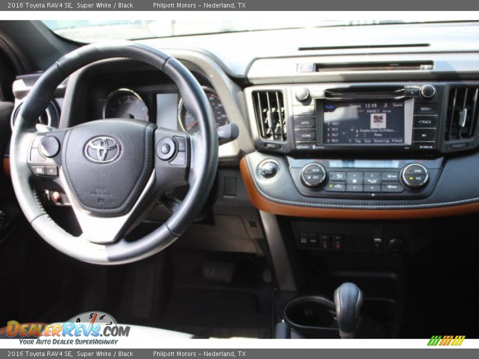 2016 Toyota RAV4 SE Super White / Black Photo #31