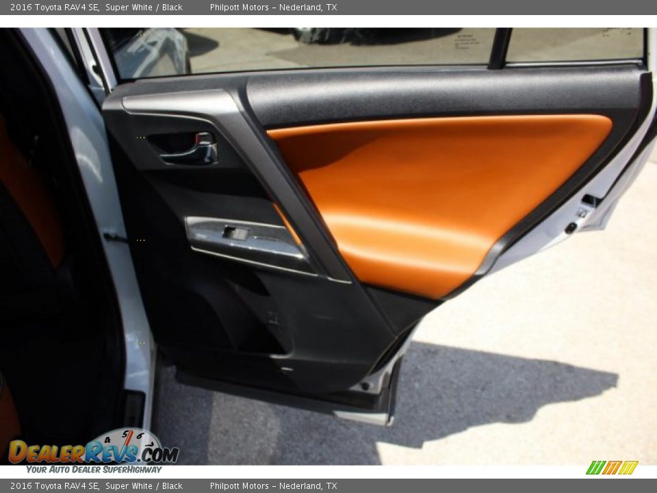2016 Toyota RAV4 SE Super White / Black Photo #34