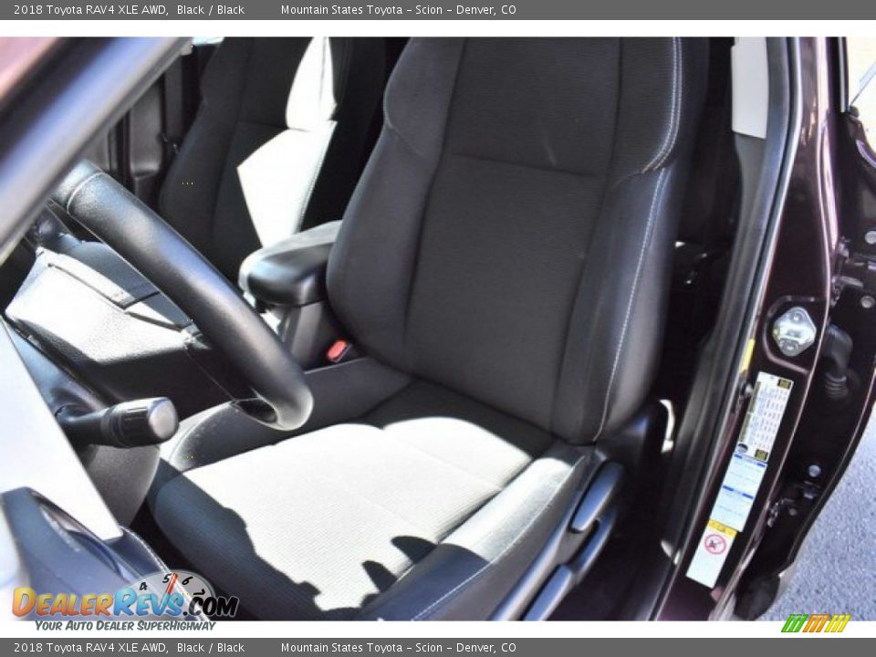 2018 Toyota RAV4 XLE AWD Black / Black Photo #12