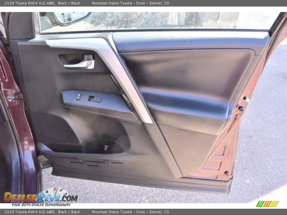 2018 Toyota RAV4 XLE AWD Black / Black Photo #26