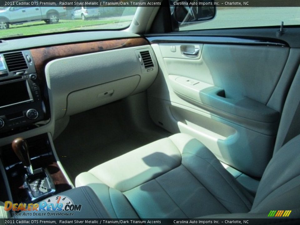 2011 Cadillac DTS Premium Radiant Silver Metallic / Titanium/Dark Titanium Accents Photo #14