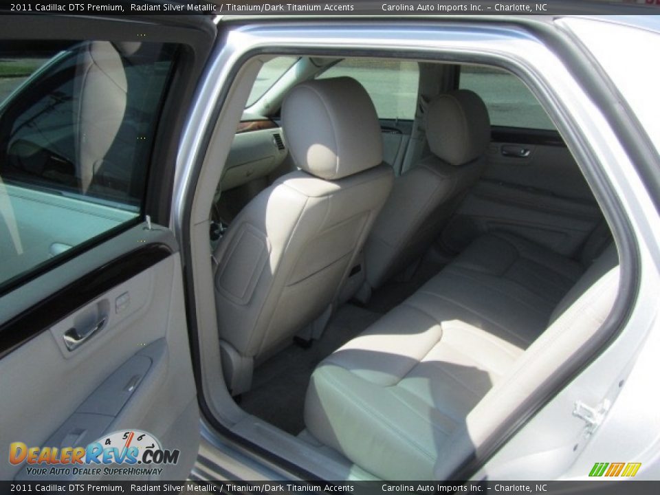 2011 Cadillac DTS Premium Radiant Silver Metallic / Titanium/Dark Titanium Accents Photo #20