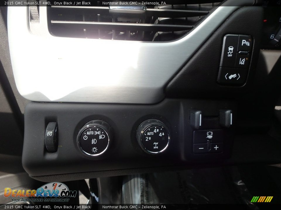2015 GMC Yukon SLT 4WD Onyx Black / Jet Black Photo #17