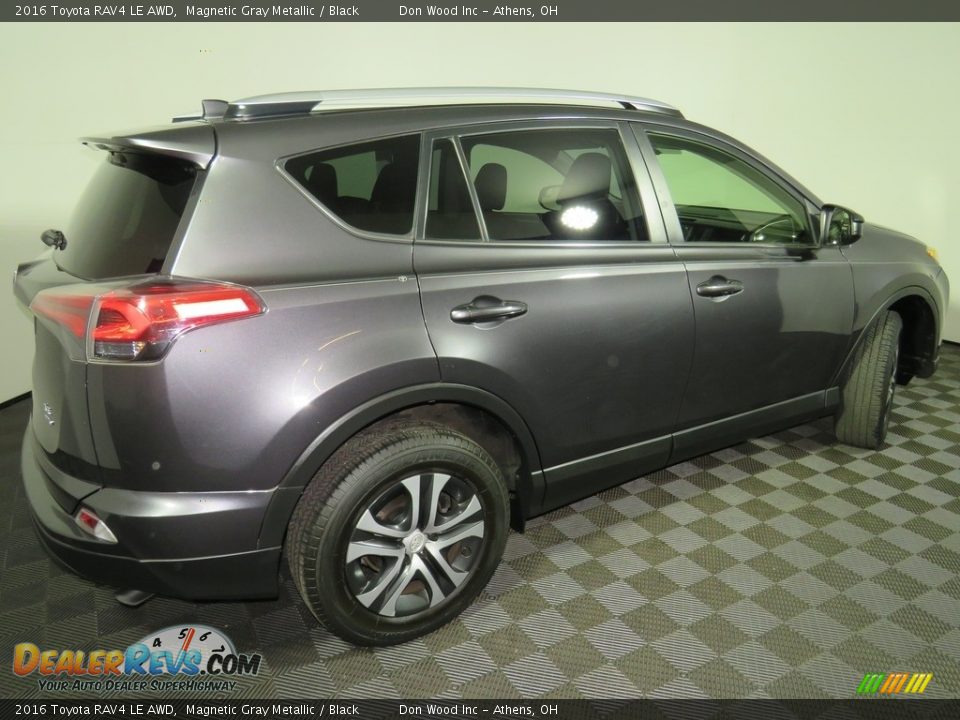 2016 Toyota RAV4 LE AWD Magnetic Gray Metallic / Black Photo #15