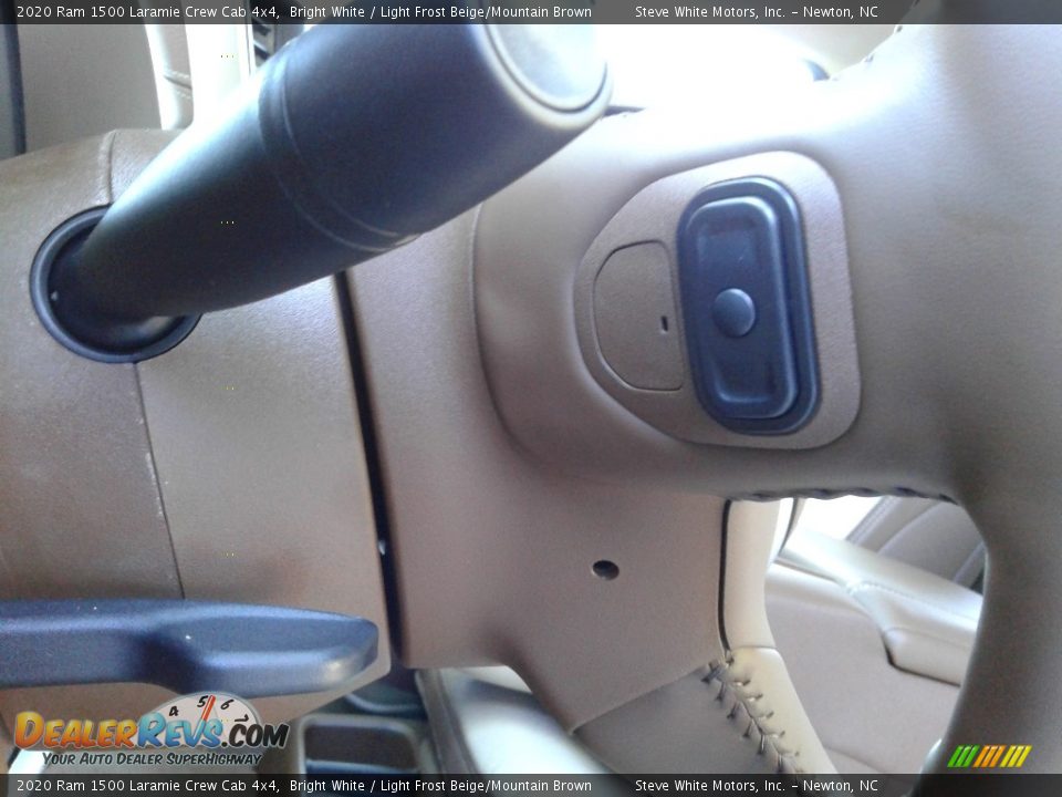2020 Ram 1500 Laramie Crew Cab 4x4 Bright White / Light Frost Beige/Mountain Brown Photo #17