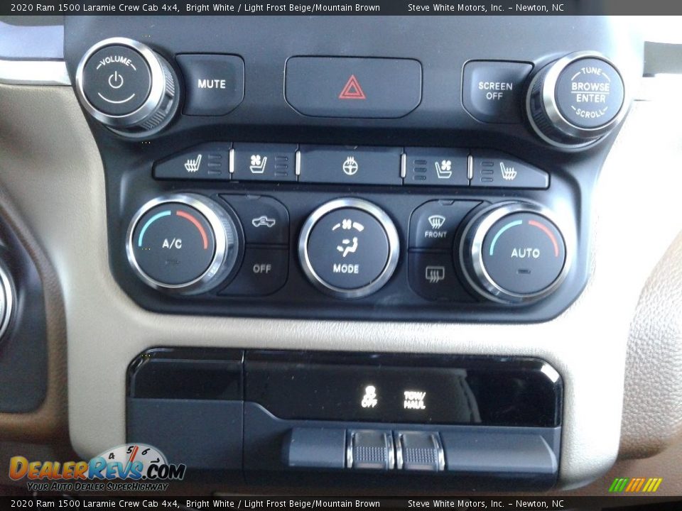 2020 Ram 1500 Laramie Crew Cab 4x4 Bright White / Light Frost Beige/Mountain Brown Photo #28