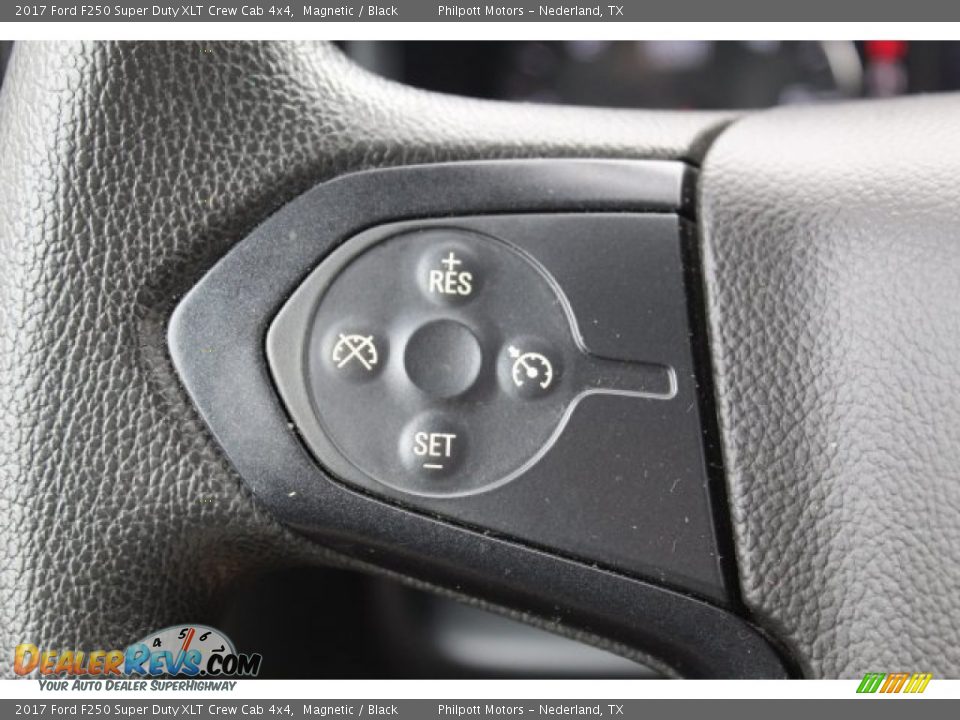 2017 Ford F250 Super Duty XLT Crew Cab 4x4 Magnetic / Black Photo #12