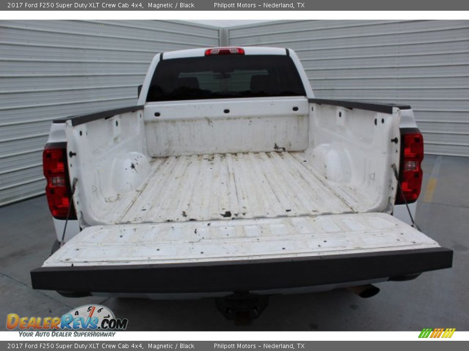 2017 Ford F250 Super Duty XLT Crew Cab 4x4 Magnetic / Black Photo #19